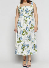 Plus Size Tagliatelle Linen Dress