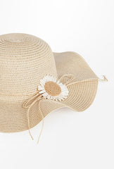 Neutral Wavy Wide Brim Straw Hat
