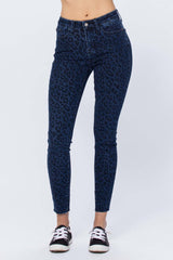 Judy Blue Mid-Rise Leopard Print Skinny Jeans