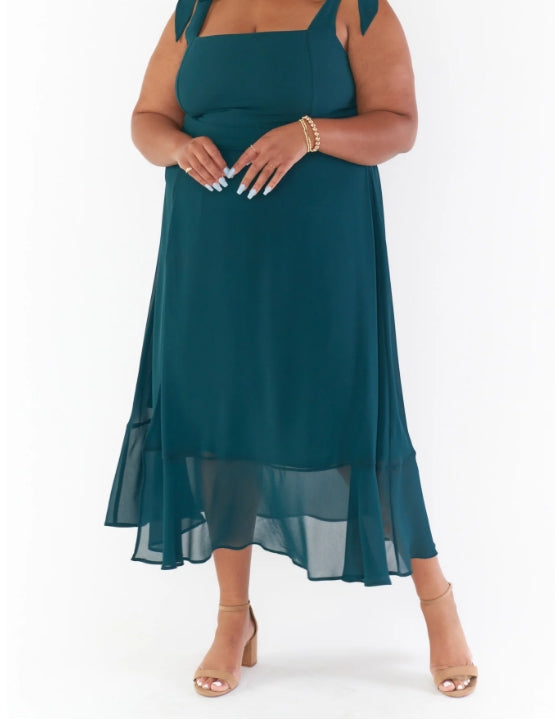 Plus Size Women's Strap Midi Dress