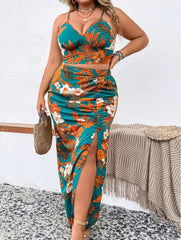 Plus Size Printed V-neck Pleated Slit Skirt
