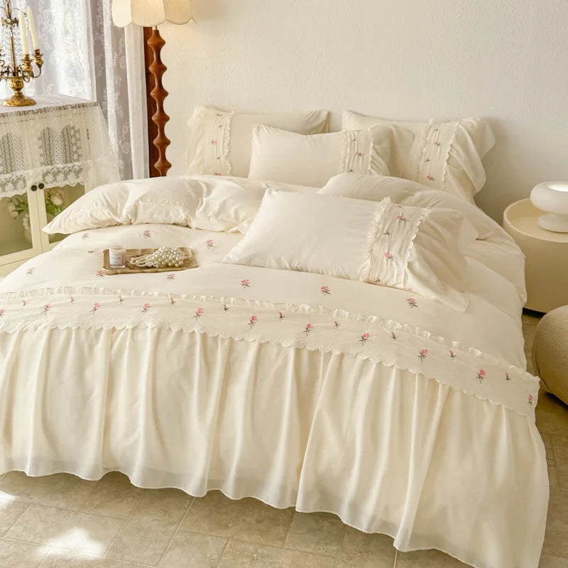 Korean Princess Style Lace Ruffles Rose Embroidery Wedding Bedding Set Duvet Cover Set Flat/Fitted Bed Sheet Pillowcases 4Pcs