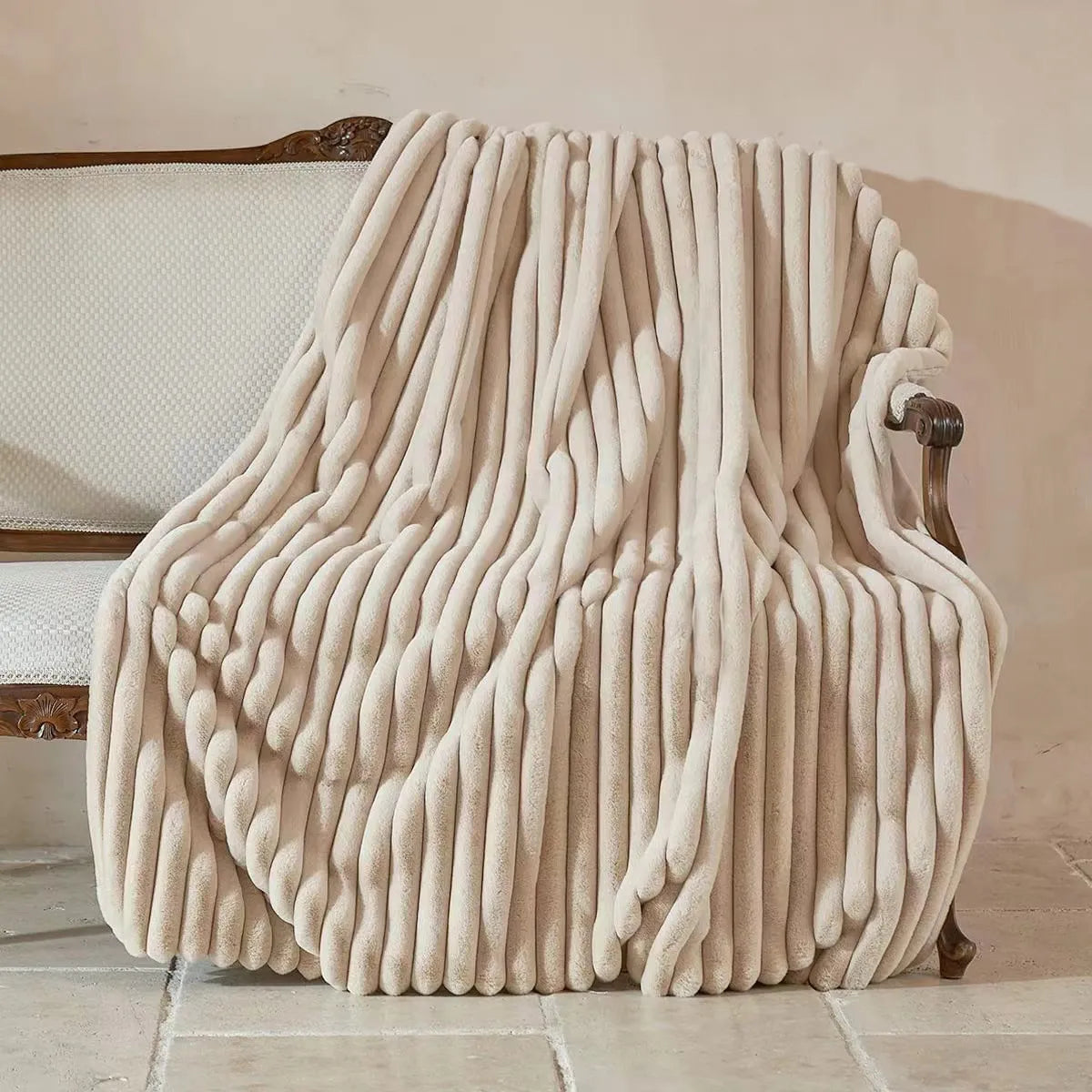Room decor Faux Fur Throw Blanket Plush Bedspread on the bed plaid sofa cover towel blankets and throws for living room bedroom