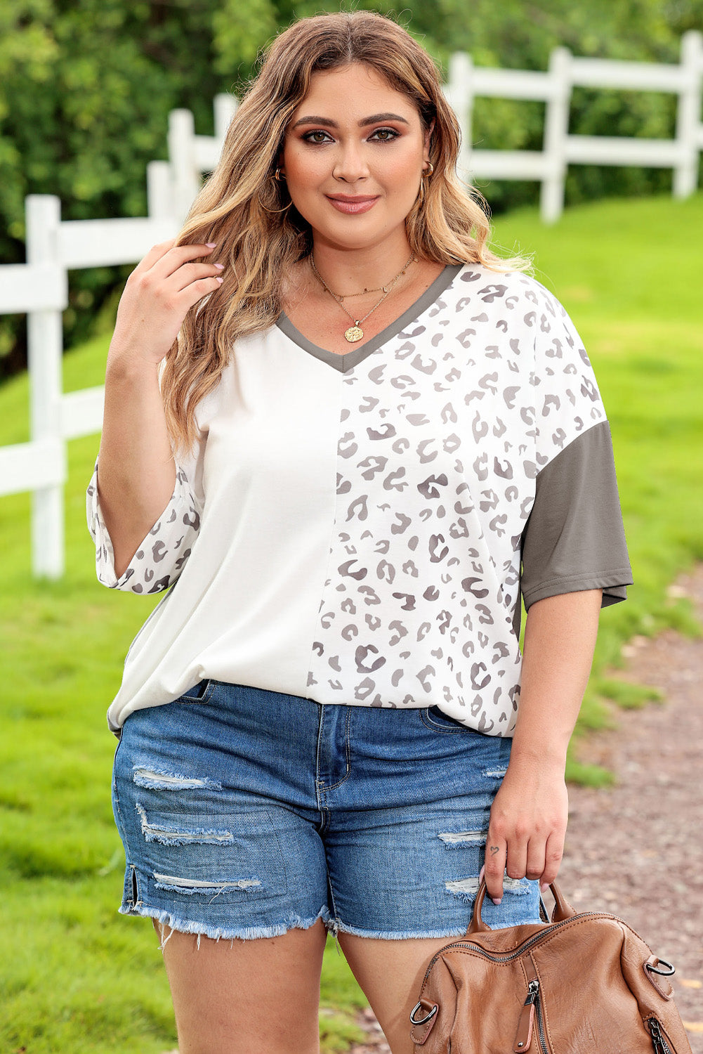 White Plus Size Leopard Patchwork Short Sleeve Top