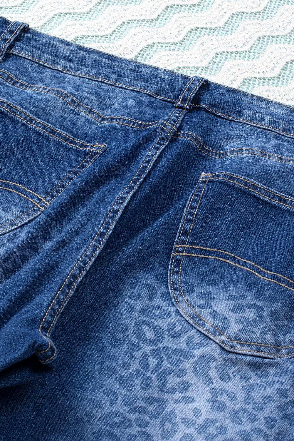 Blue Secluded Leopard Wash Plus Size Jeans