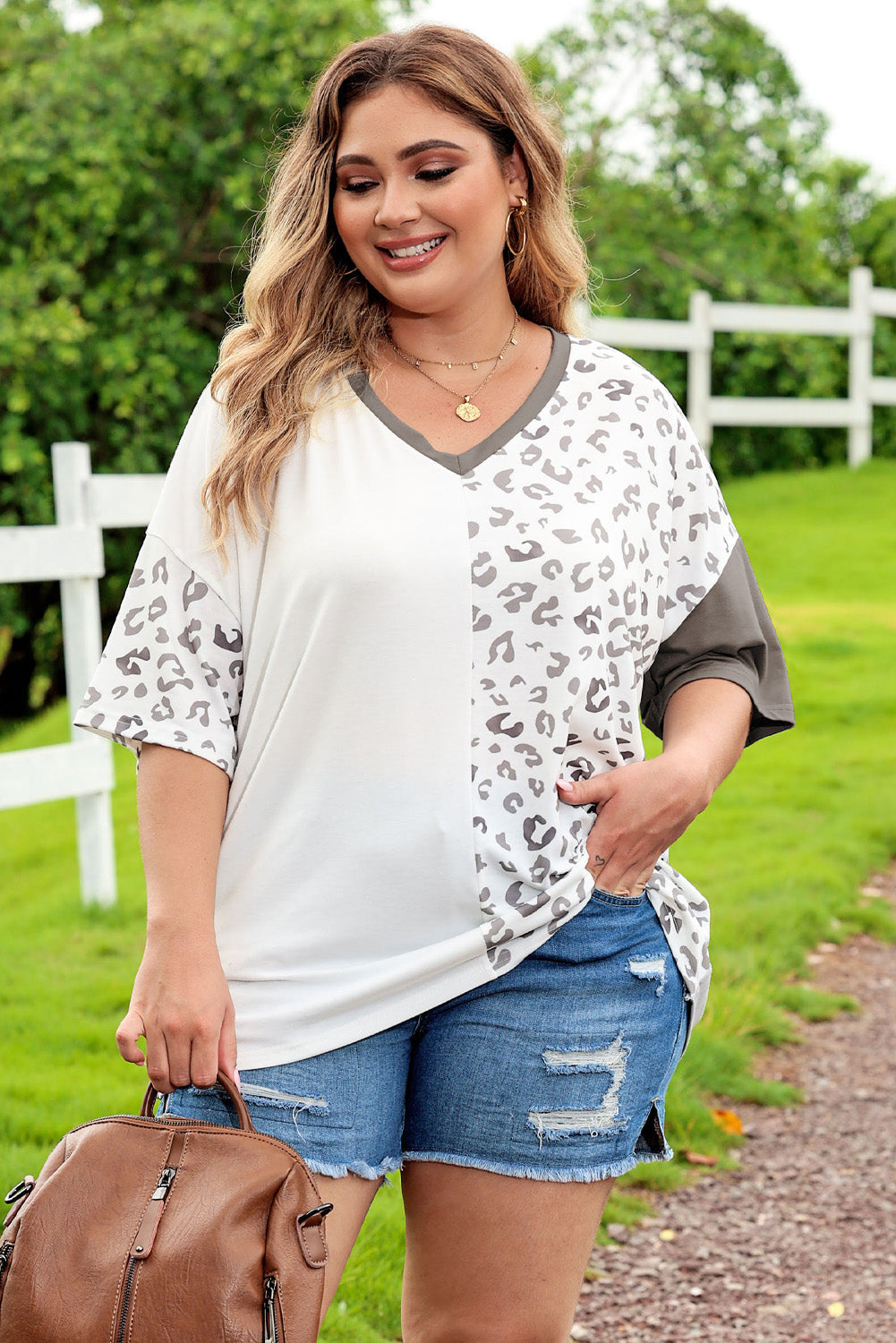 White Plus Size Leopard Patchwork Short Sleeve Top