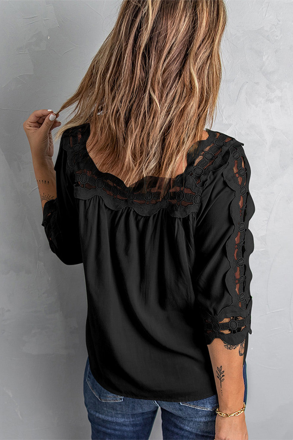 Black Lace Trim Half Sleeve Plus Size Top