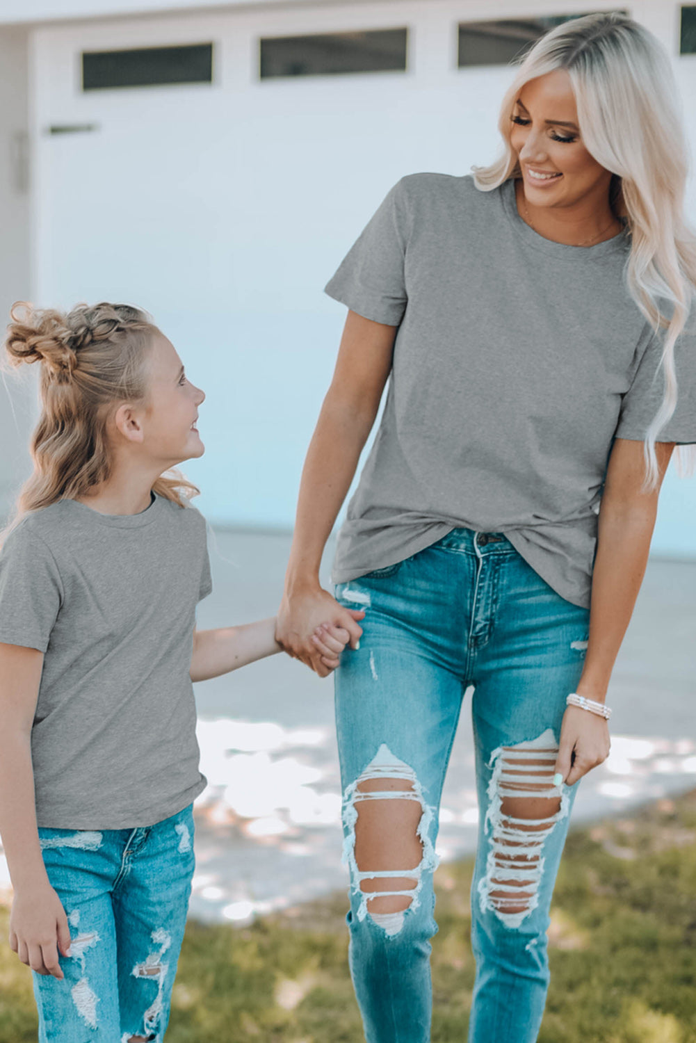 White Plain Crew Neck Short Sleeve Tee