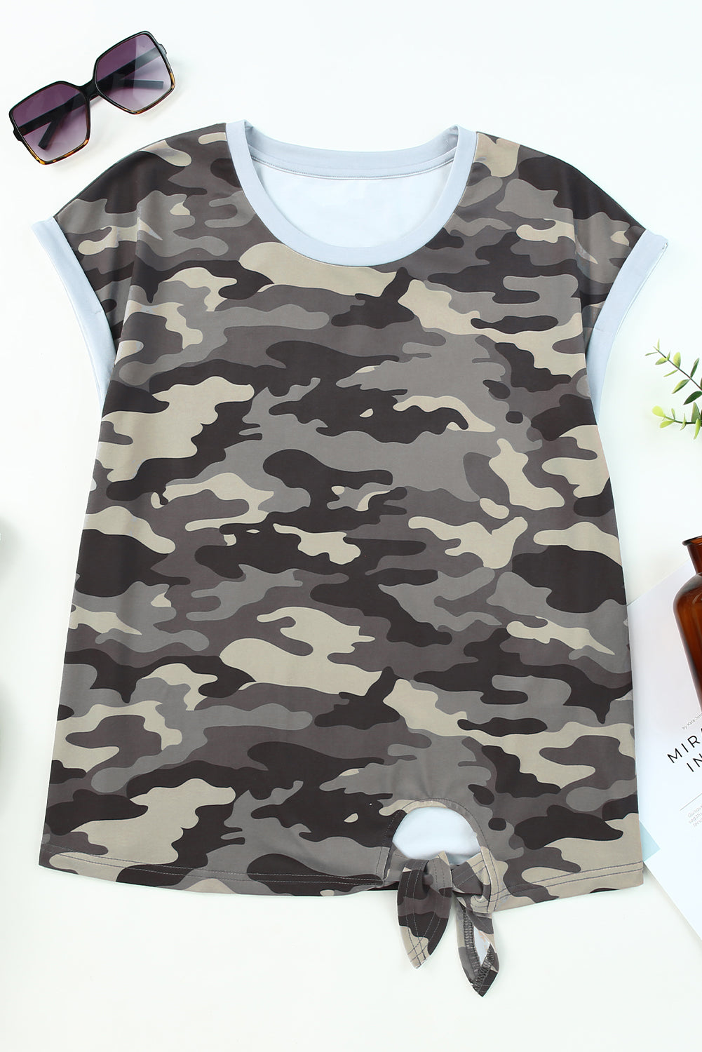 Gray Camo Print Knotted Hem T-shirt