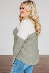 Green Plus Size Colorblock Knit Long Sleeve Top