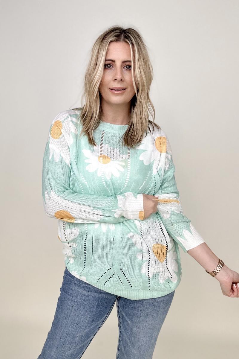 Daisy Print Crew Neck Loose Knit Top
