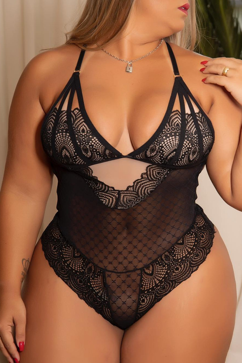 Black Strappy Hollow Out Floral Lace Plus Size Lingerie