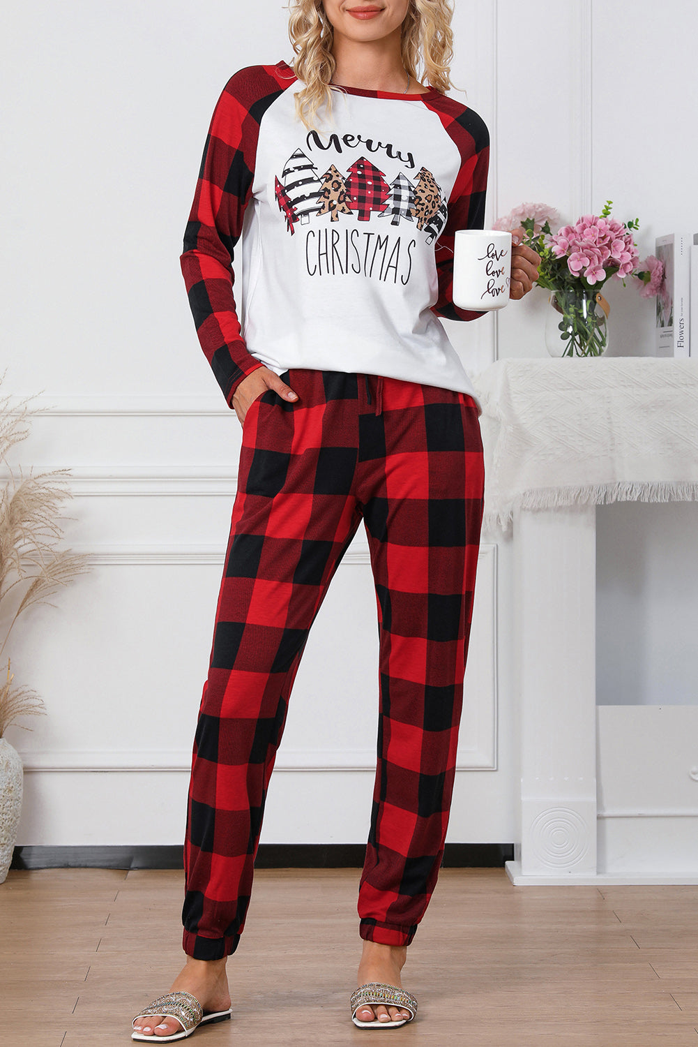 Red Plaid Merry Christmas Graphic Loungewear Set