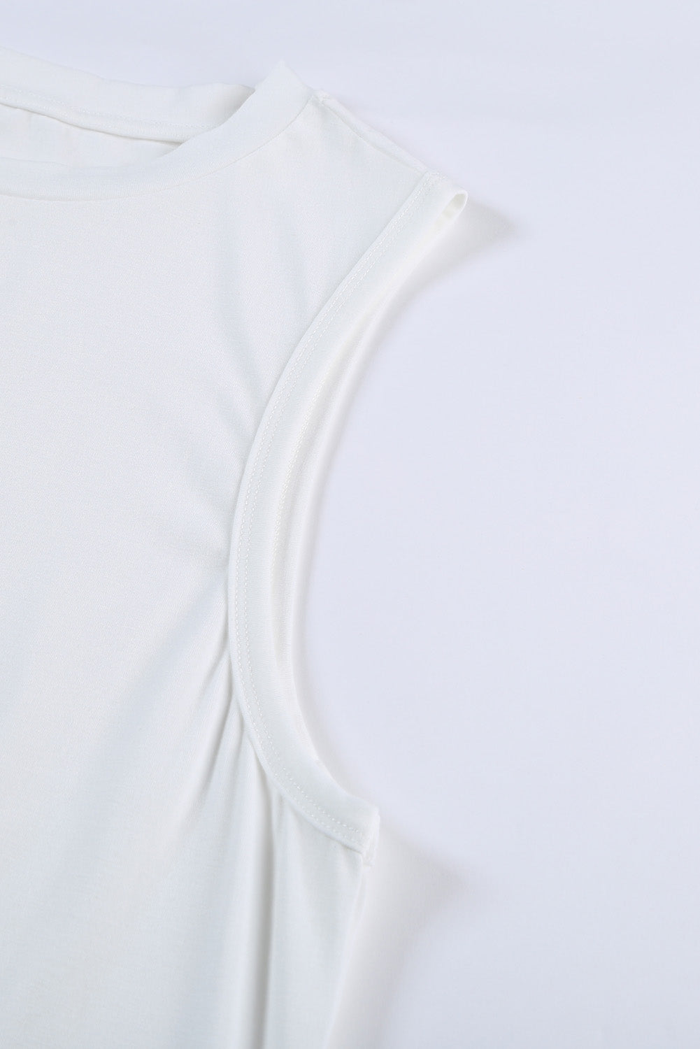 White Solid Color Crewneck Sleeveless Top