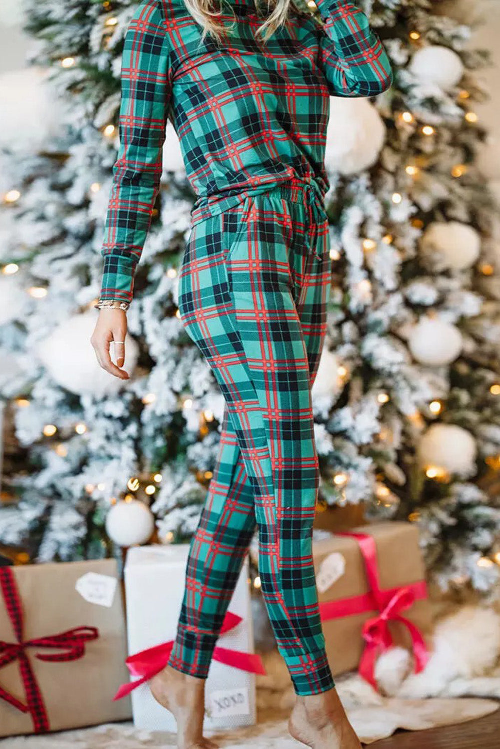 Green Plaid Print Long Sleeve Top and Drawstring Joggers Pajama Set