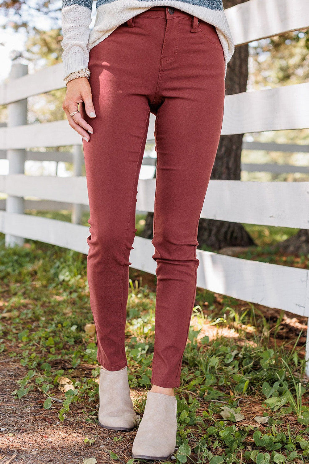 Mid Rise Solid Color Skinny Jeans