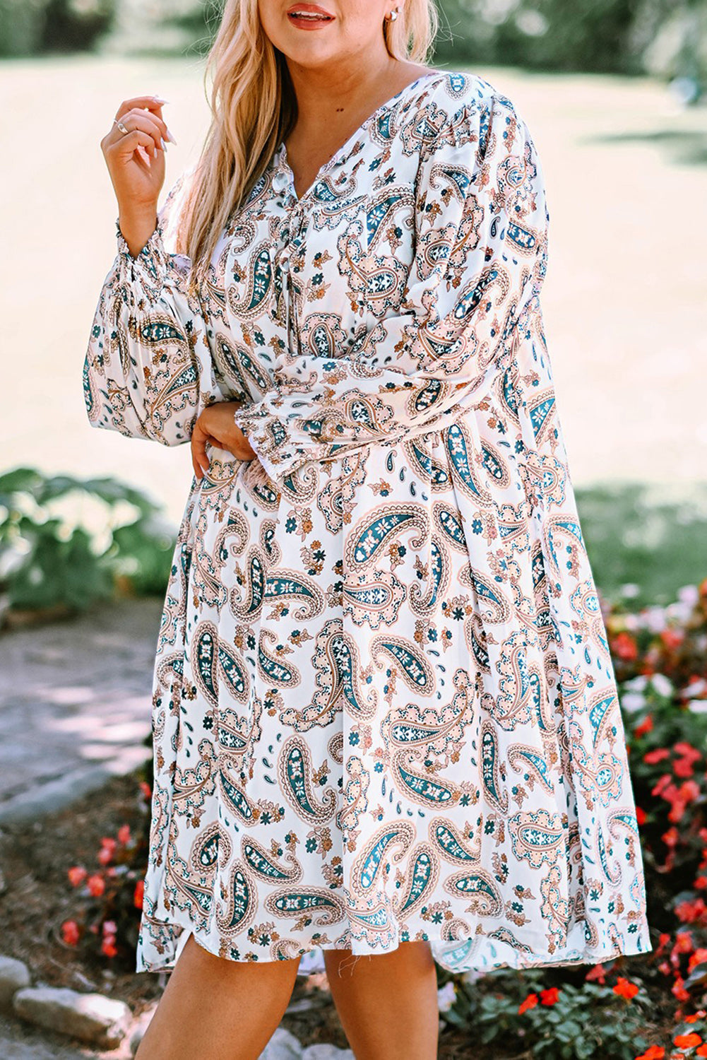 White Forgotten Paradise Paisley Dress Curves