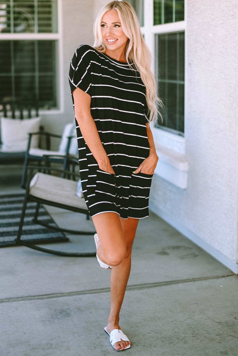 Black Striped Print Side Pockets Short Sleeve Tunic Top