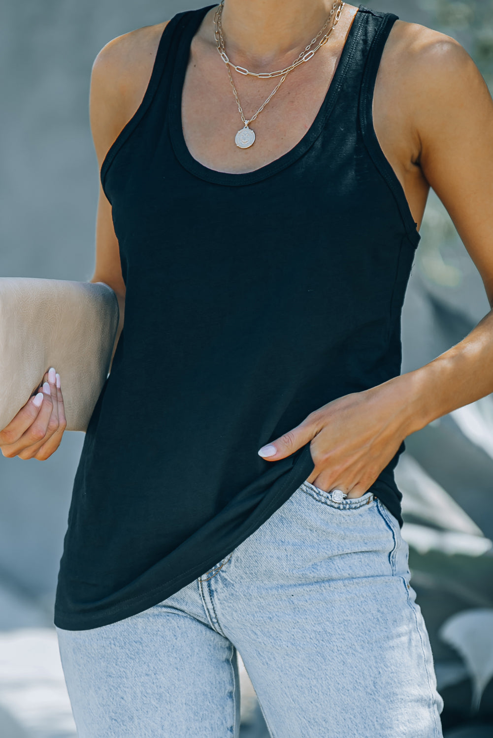 White Scoop Neck Basic Solid Tank Top