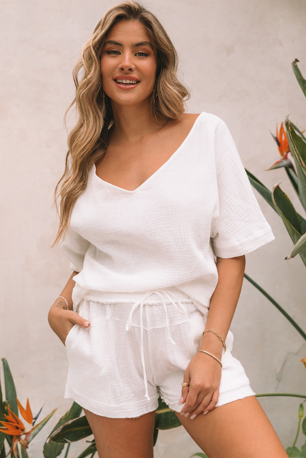 White Relaxed V Neck Blouse and Drawstring Raw Hem Shorts Set