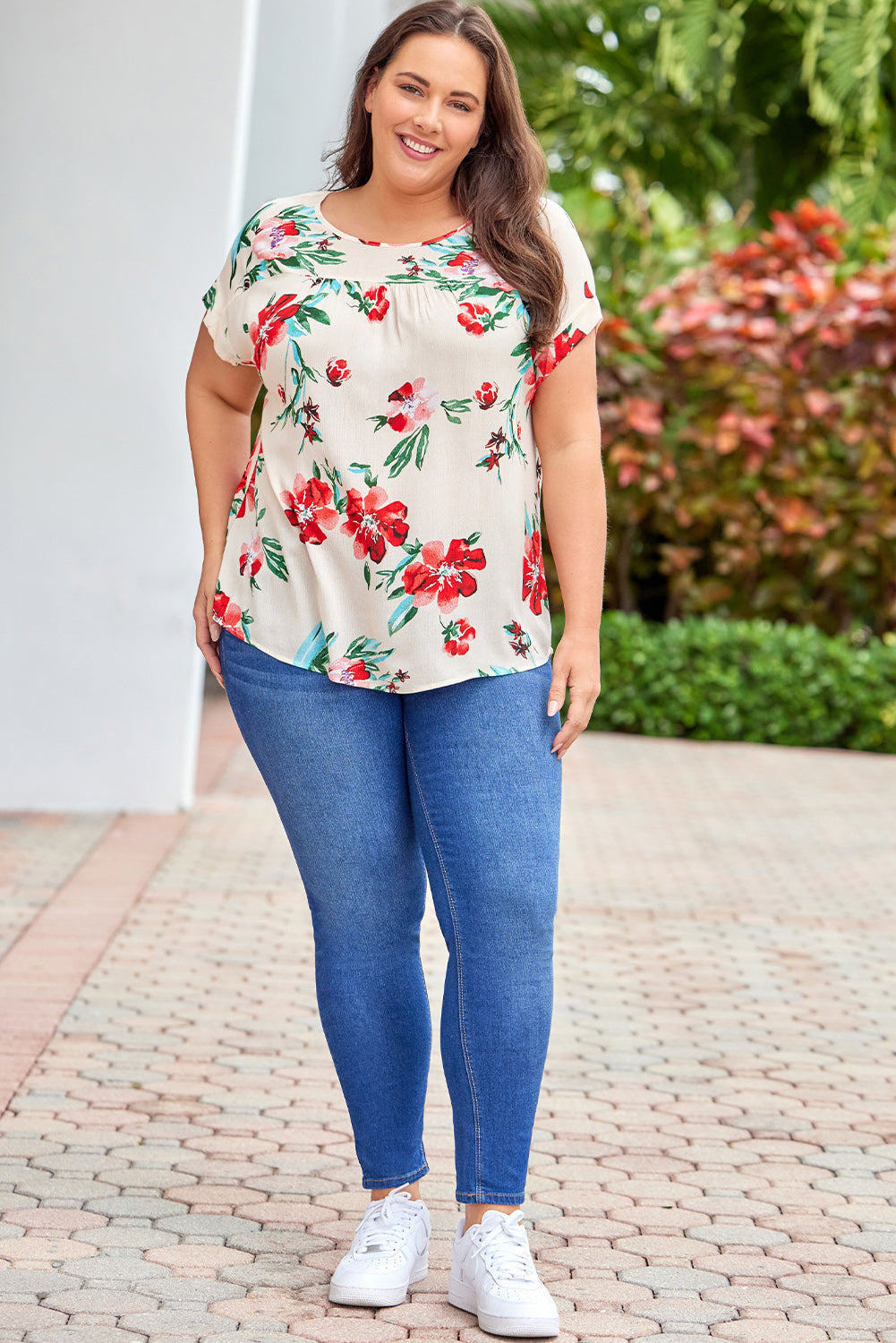 Beige Plus Size Floral Print T-shirt