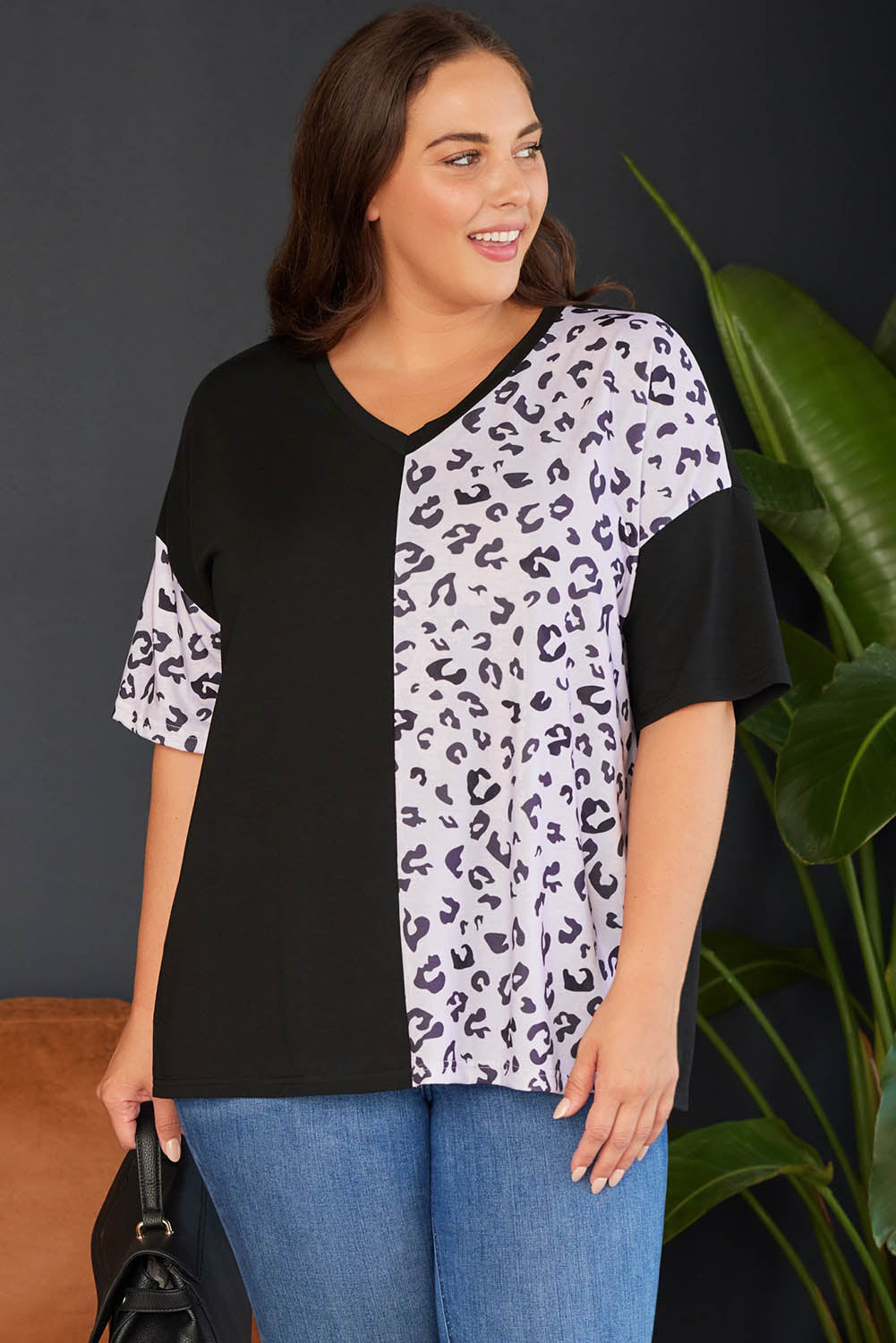 White Plus Size Leopard Patchwork Short Sleeve Top