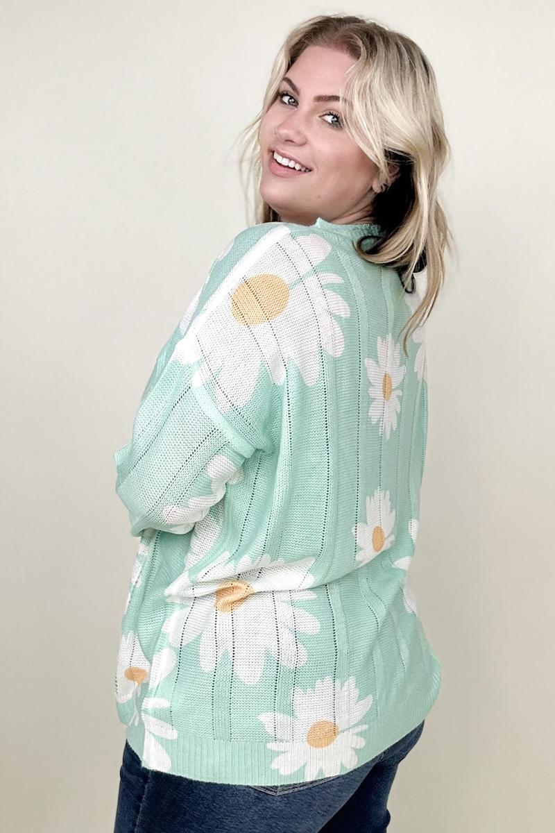 Daisy Print Crew Neck Loose Knit Top