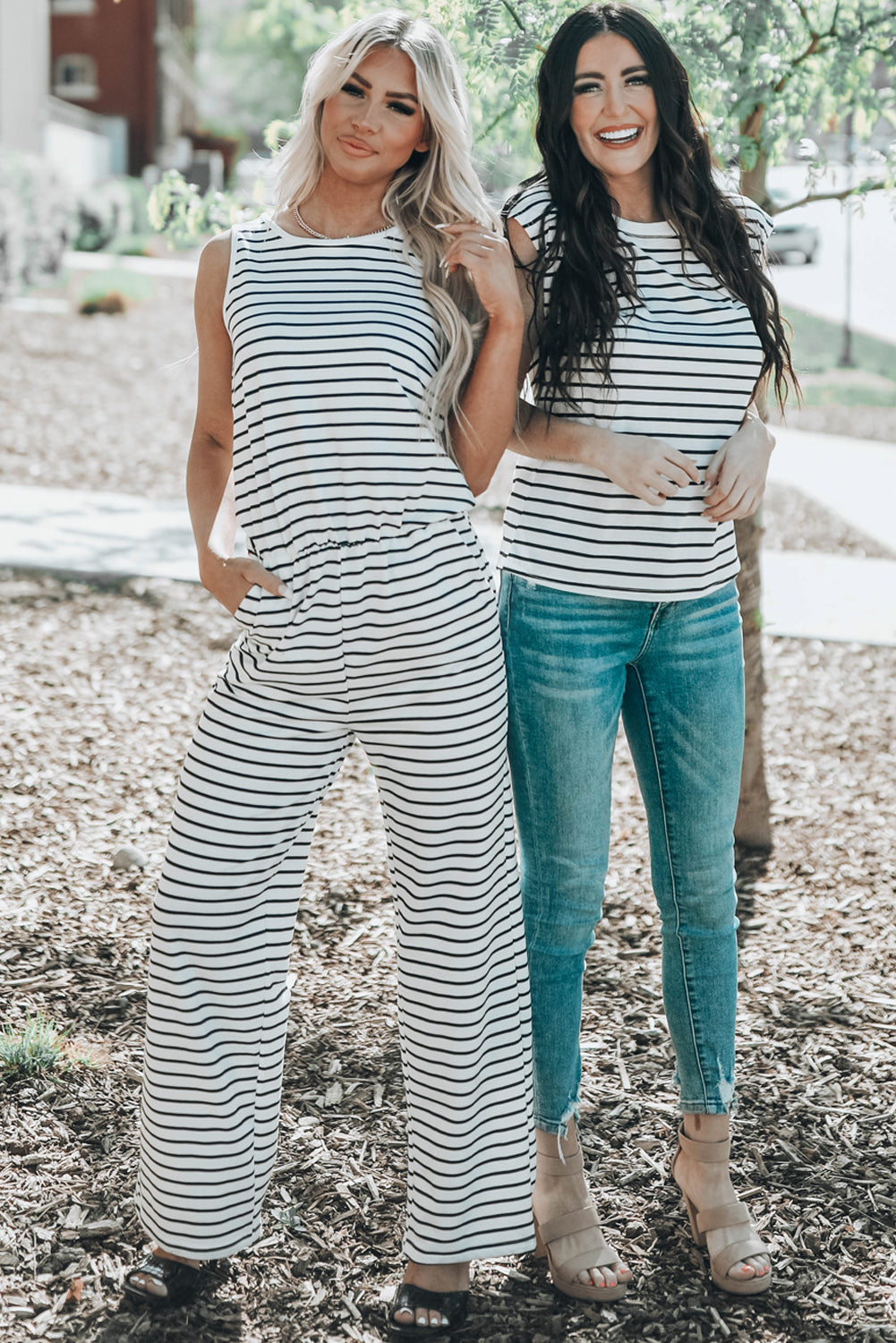 White Striped Print Pocketed Sleeveless Jumpsuit