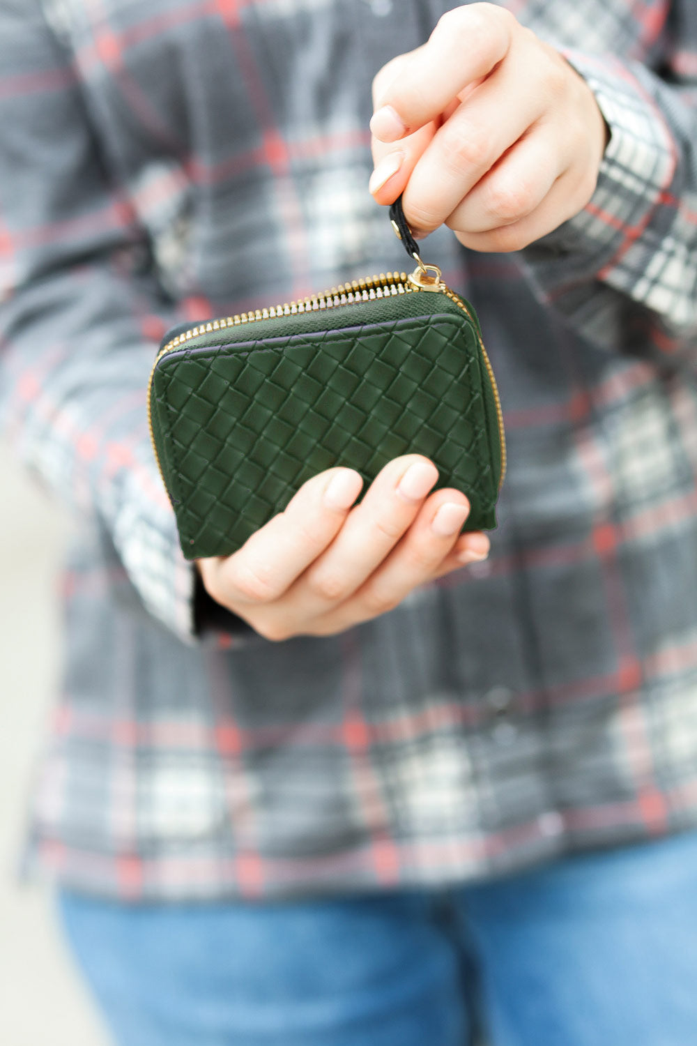 Think It Over Dark Green Woven Vegan Accordion Zipper Cardholder