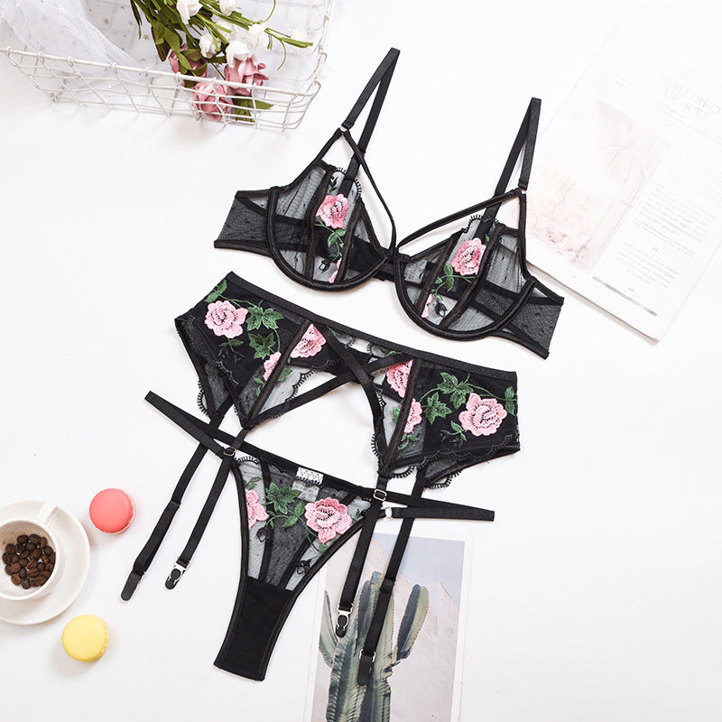 Women Wear Classic Embroidery Heavy Craft Lace Mesh Underwear Gathered Three Piece Set