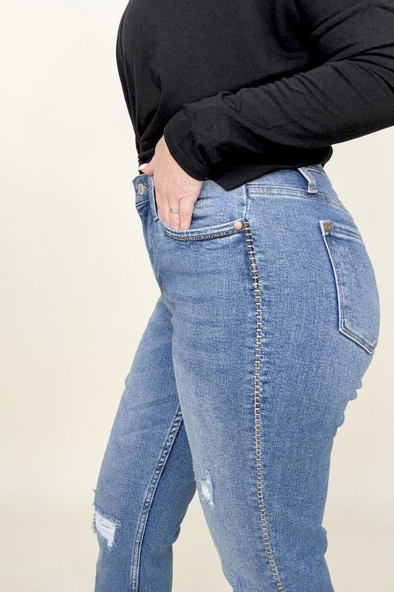 Embroidered Boyfriend Jeans with Side Seam Stitch