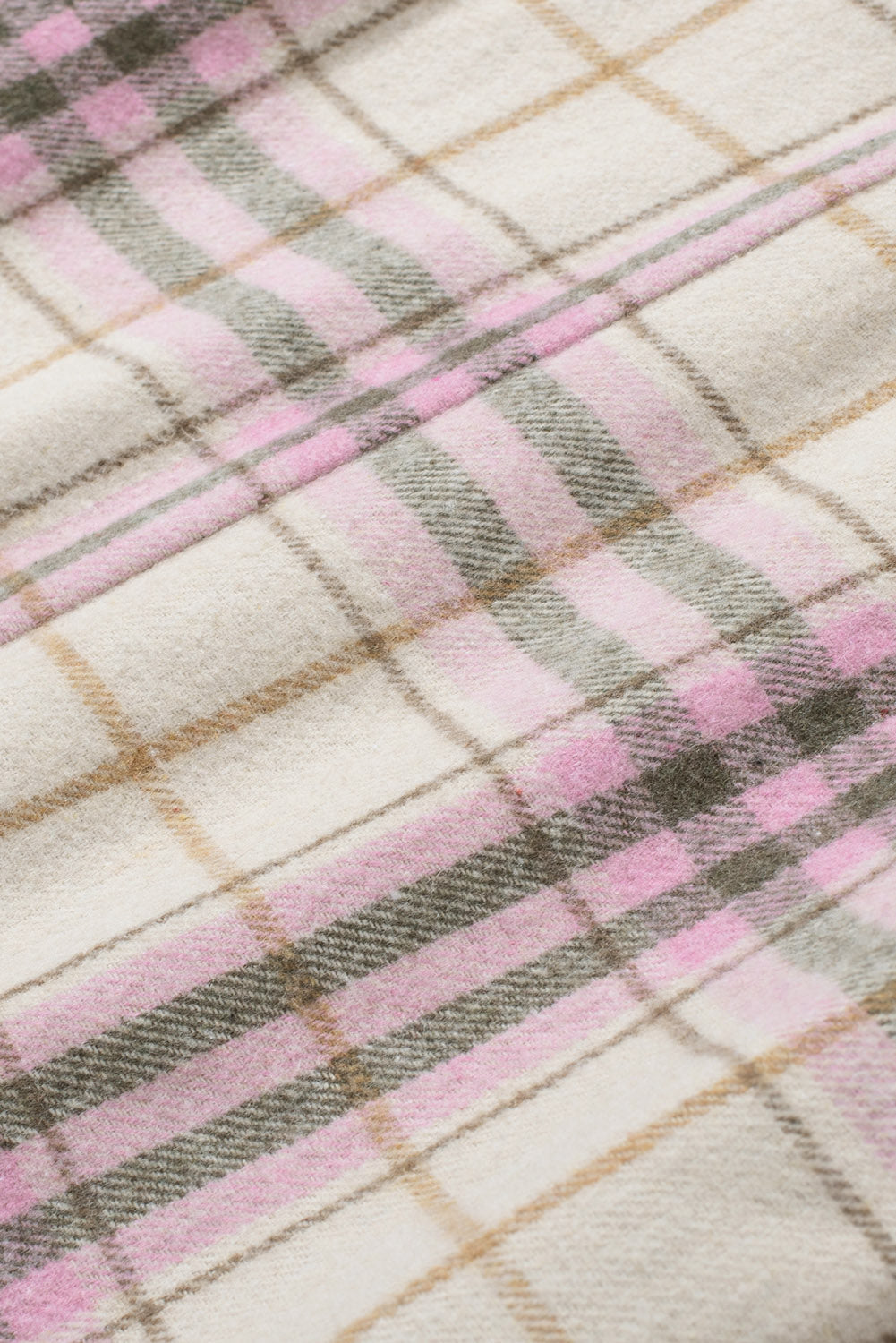 Pocketed Button-up Long Sleeve Plaid Jacket