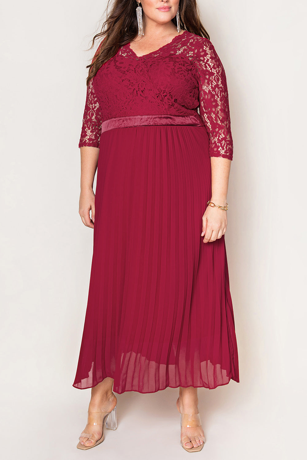 Red Lace Scalloped V Neck 3/4 Sleeves Pleated Tulle Plus Maxi Dress