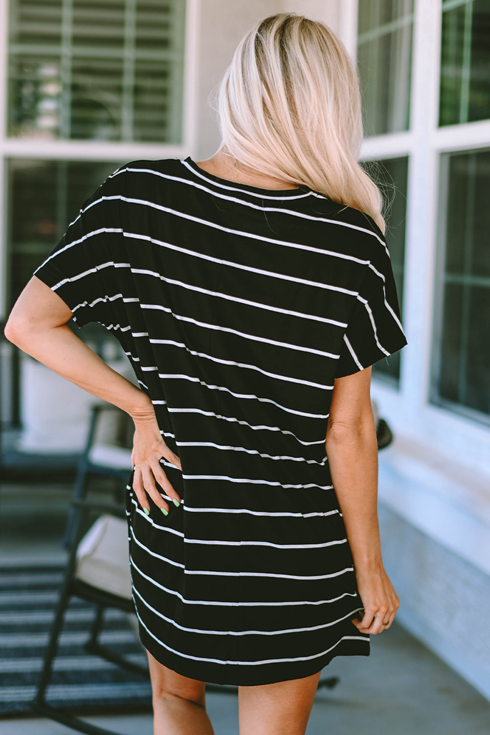 Black Striped Print Side Pockets Short Sleeve Tunic Top