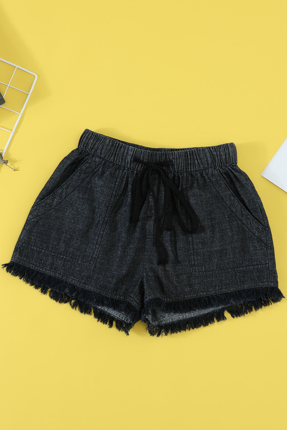 Black Casual Pocketed Frayed Denim Shorts