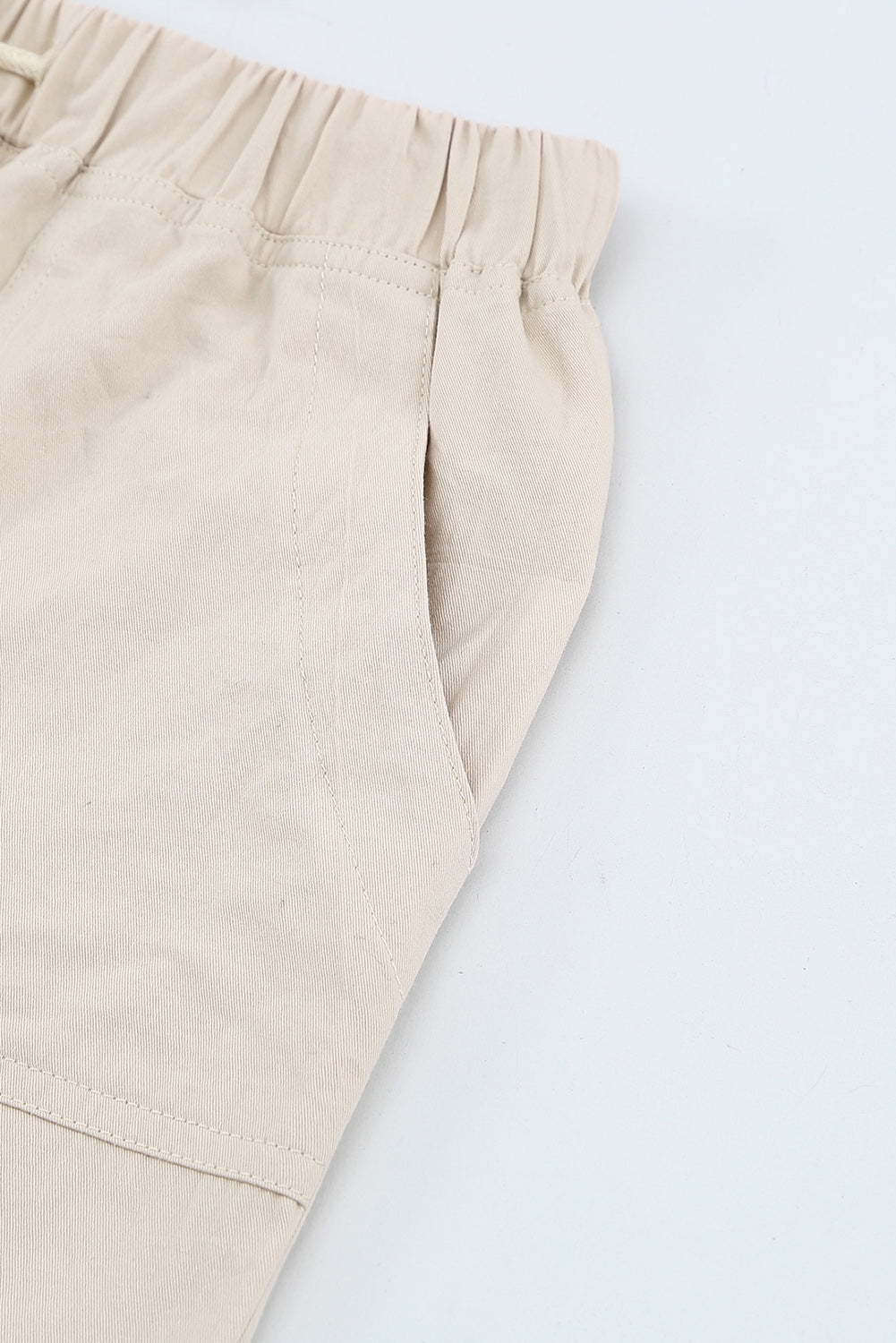 Khaki Solid Color Drawstring Frayed Hem Pocketed Shorts