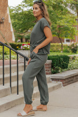 Gray Crinkled Texture Tee and Jogger Pants Set