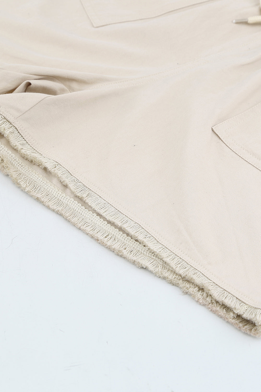 Khaki Solid Color Drawstring Frayed Hem Pocketed Shorts