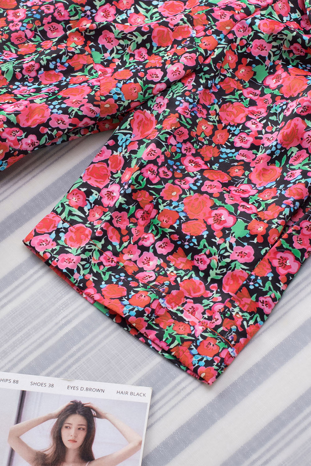 Red Vintage Puff Sleeve Side Pockets Floral Dress