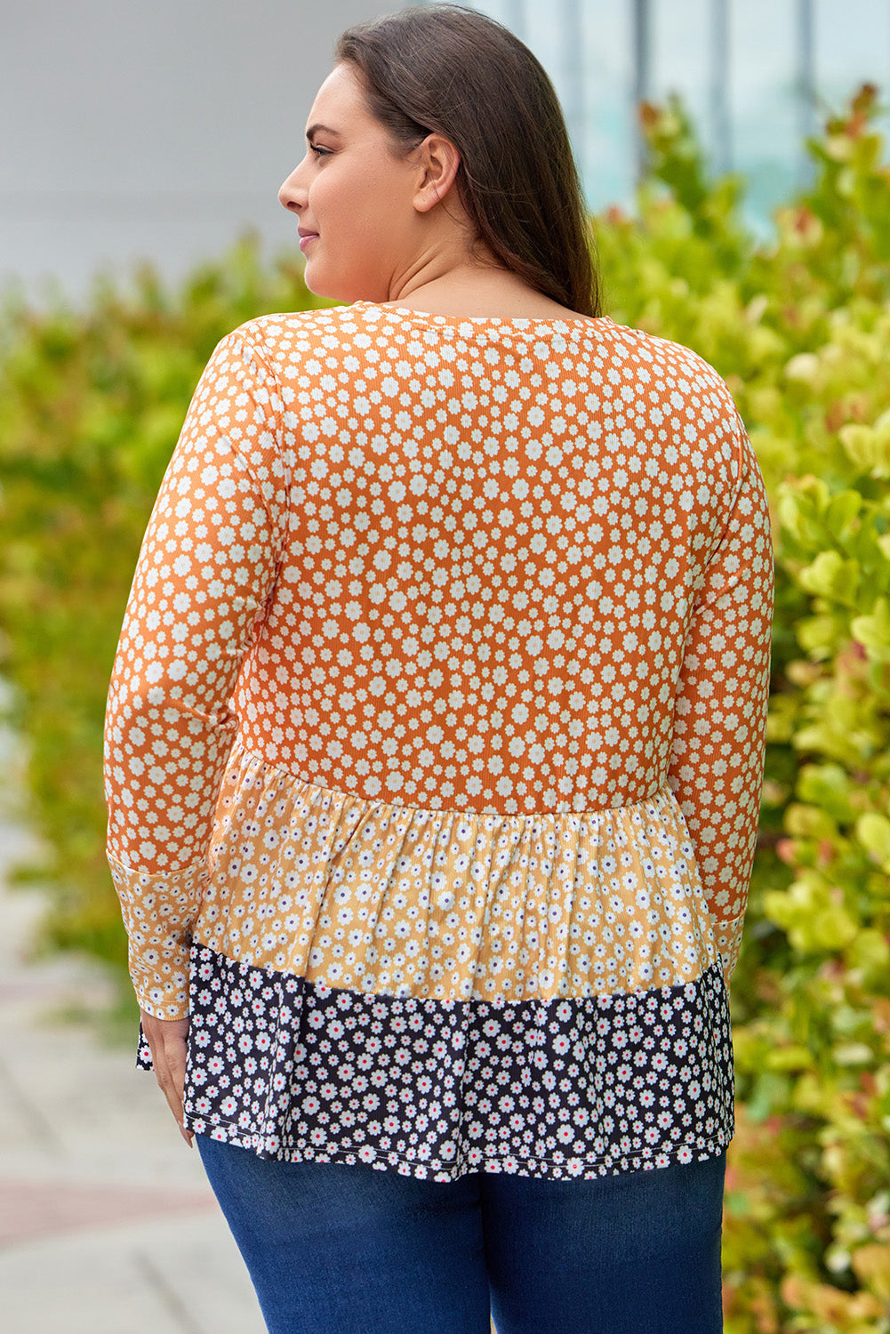 Orange Plus Size Colorblock Blooming Daisy Long Sleeve Flowy Top