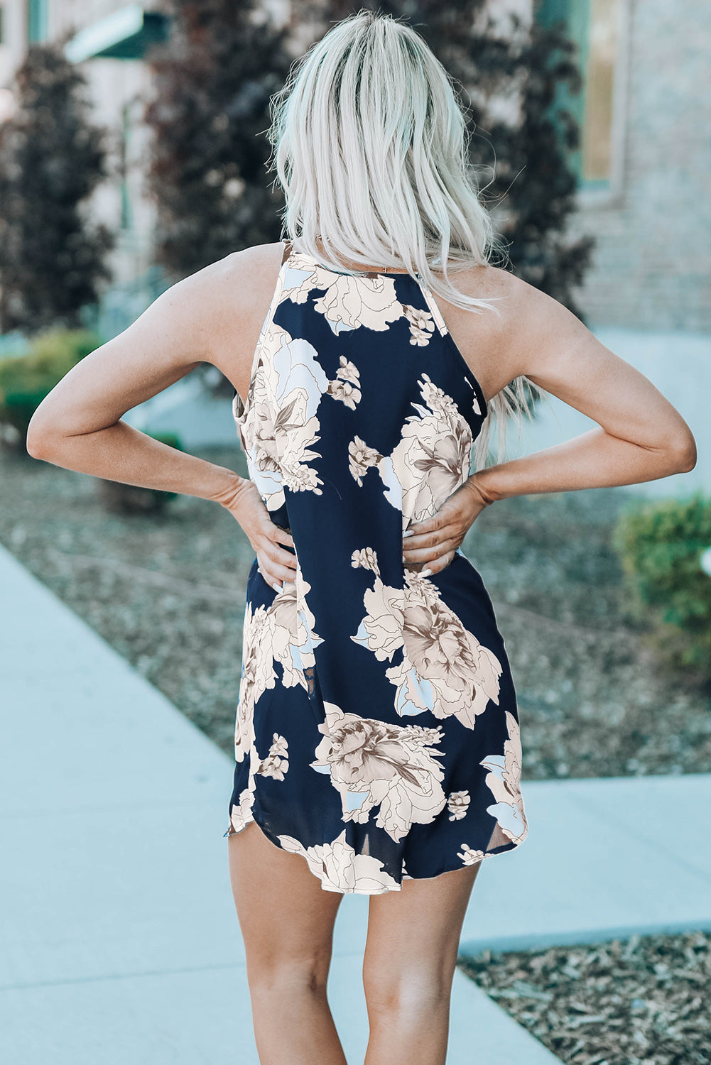 BloAmicgng Peony Print Navy Sleeveless Dress