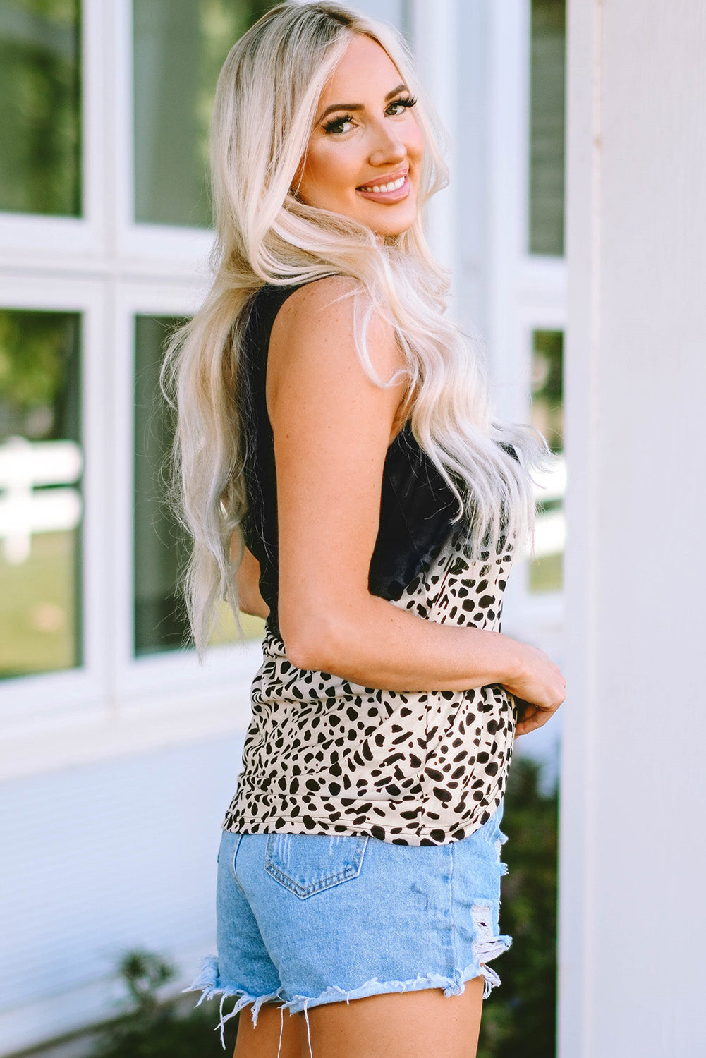 Black Gradient Leopard Lace V Neckline Tank Top