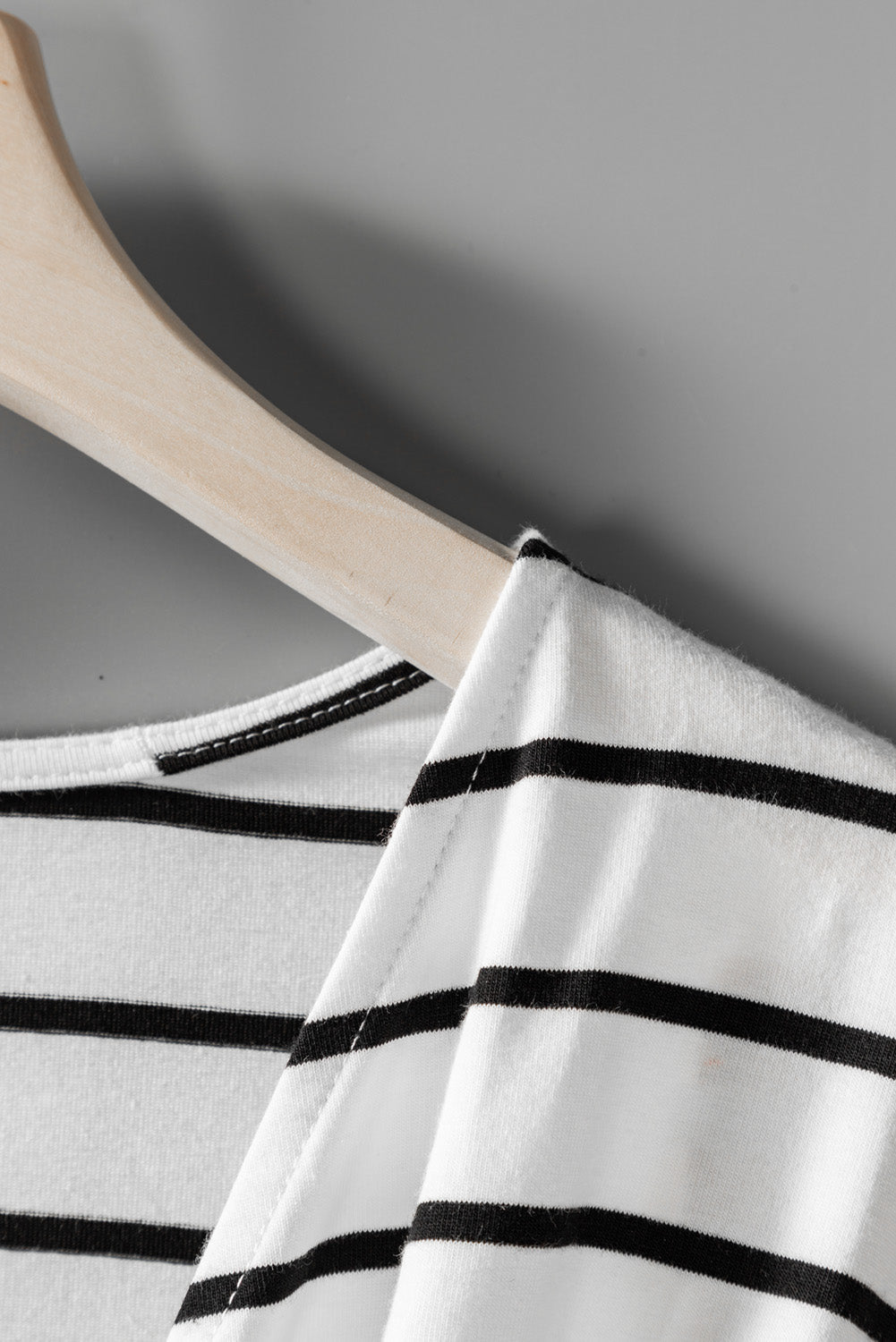 White Stripe Wrapped V Neck Short Sleeve Split Dress