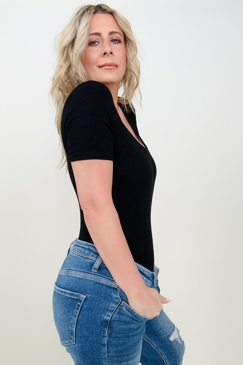 Ribbed Built-In Bra Short Sleeve Bodysuit